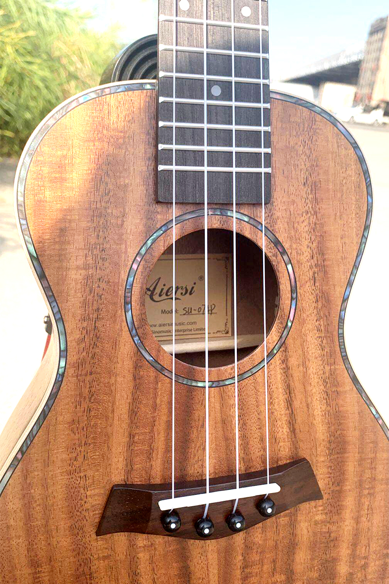 24-inch-concert-ukulele-koa-4
